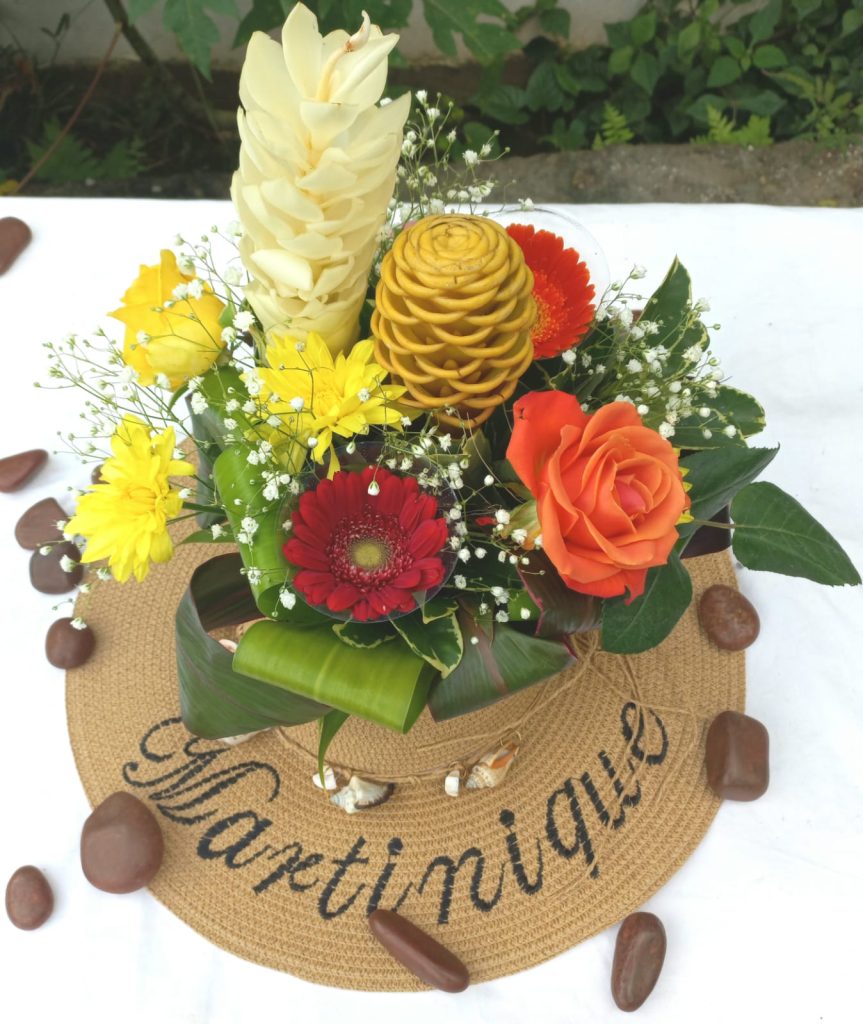 bouquet dans chapeau coquillages
